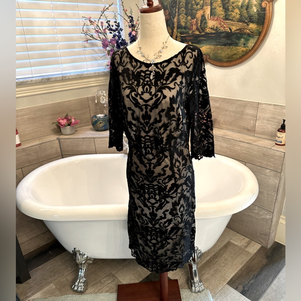 Jax Beautiful Black and Tan Long Sleeve Lace Dress Sexy Back 8